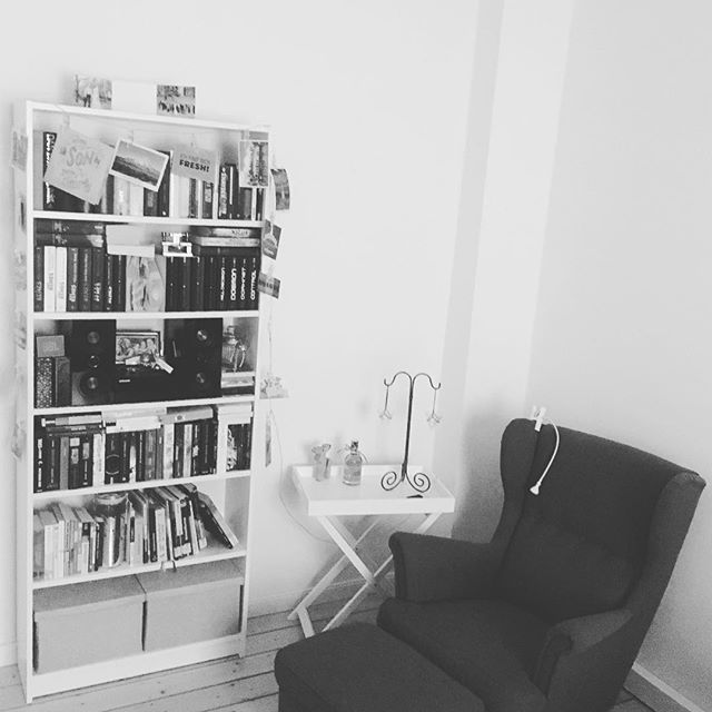 #enjoyreading #needmorebooks und ein neues Regal